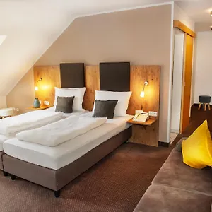 Hotell Am Hachinger Bach By Blattl, Neubiberg