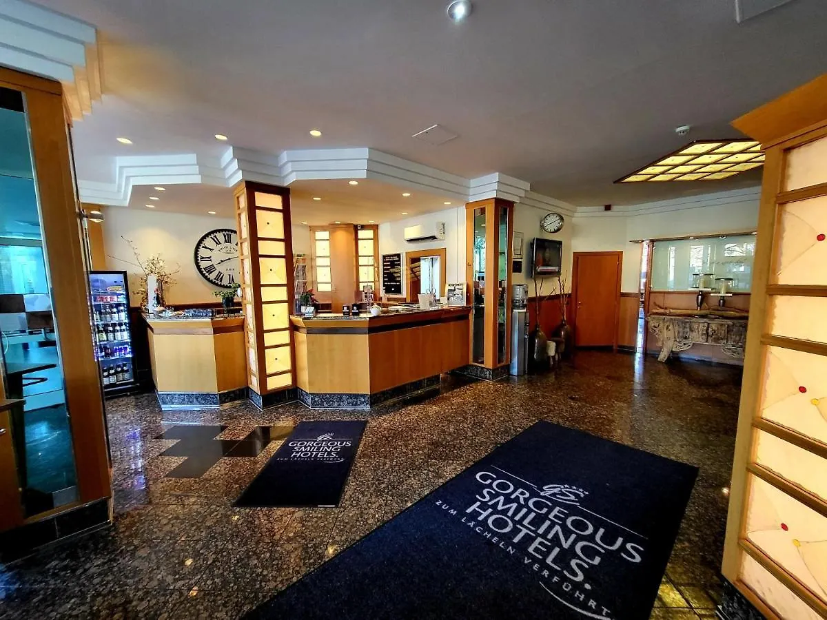Qu Hotel Aψβούργη