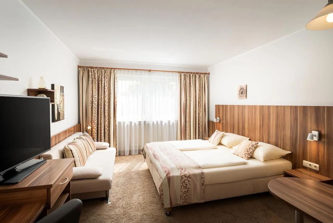 Qu Hotel Aψβούργη