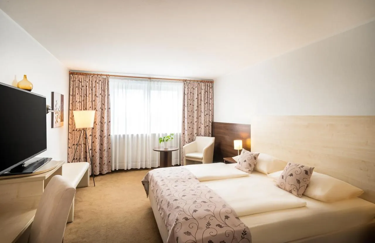 Qu Hotel Aψβούργη